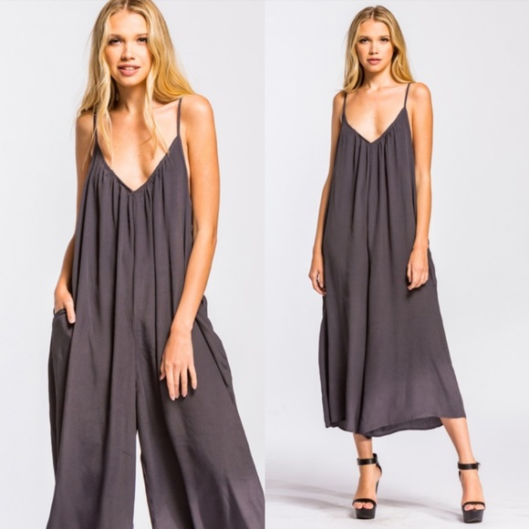 Last 1‼️ Spaghetti Strap Jumpsuit - Picture 4 of 5